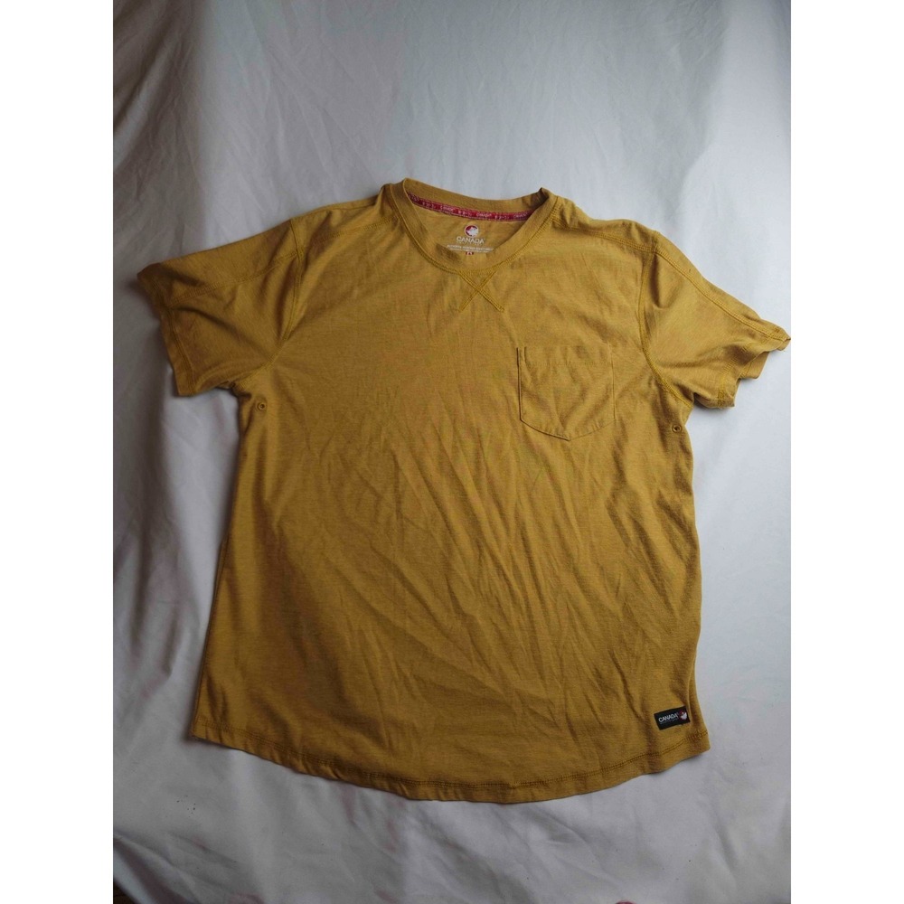 Canada Weathergear T-Shirt Mens Medium Mustard Yellow Pocket Short Sleeve Tee